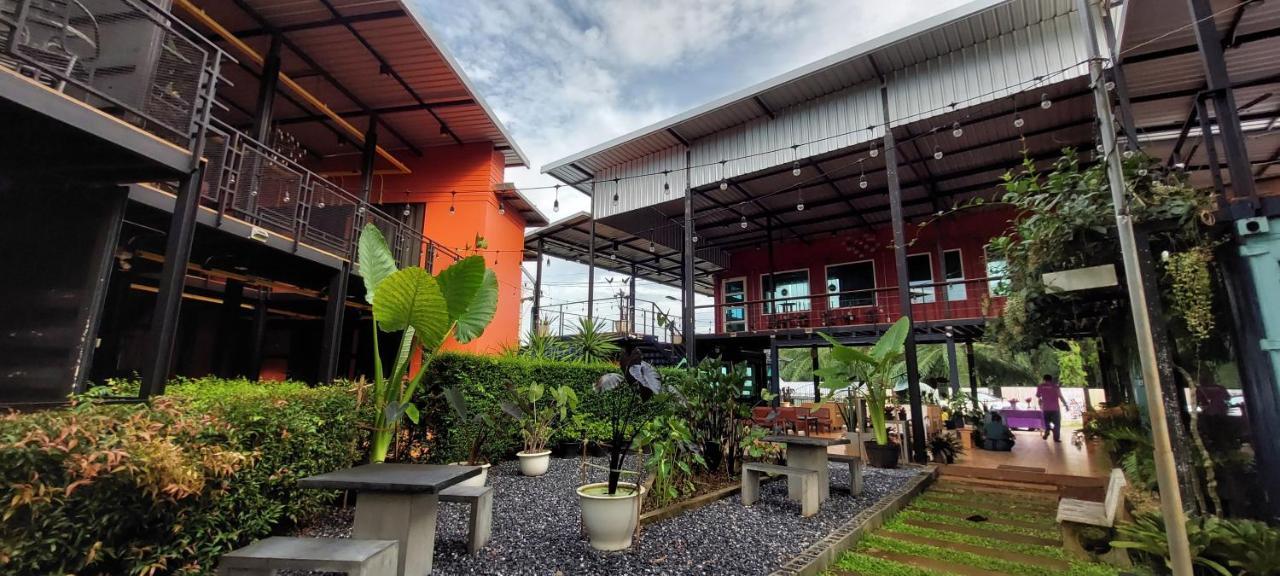 Kipbox Hotel Trang Exterior foto